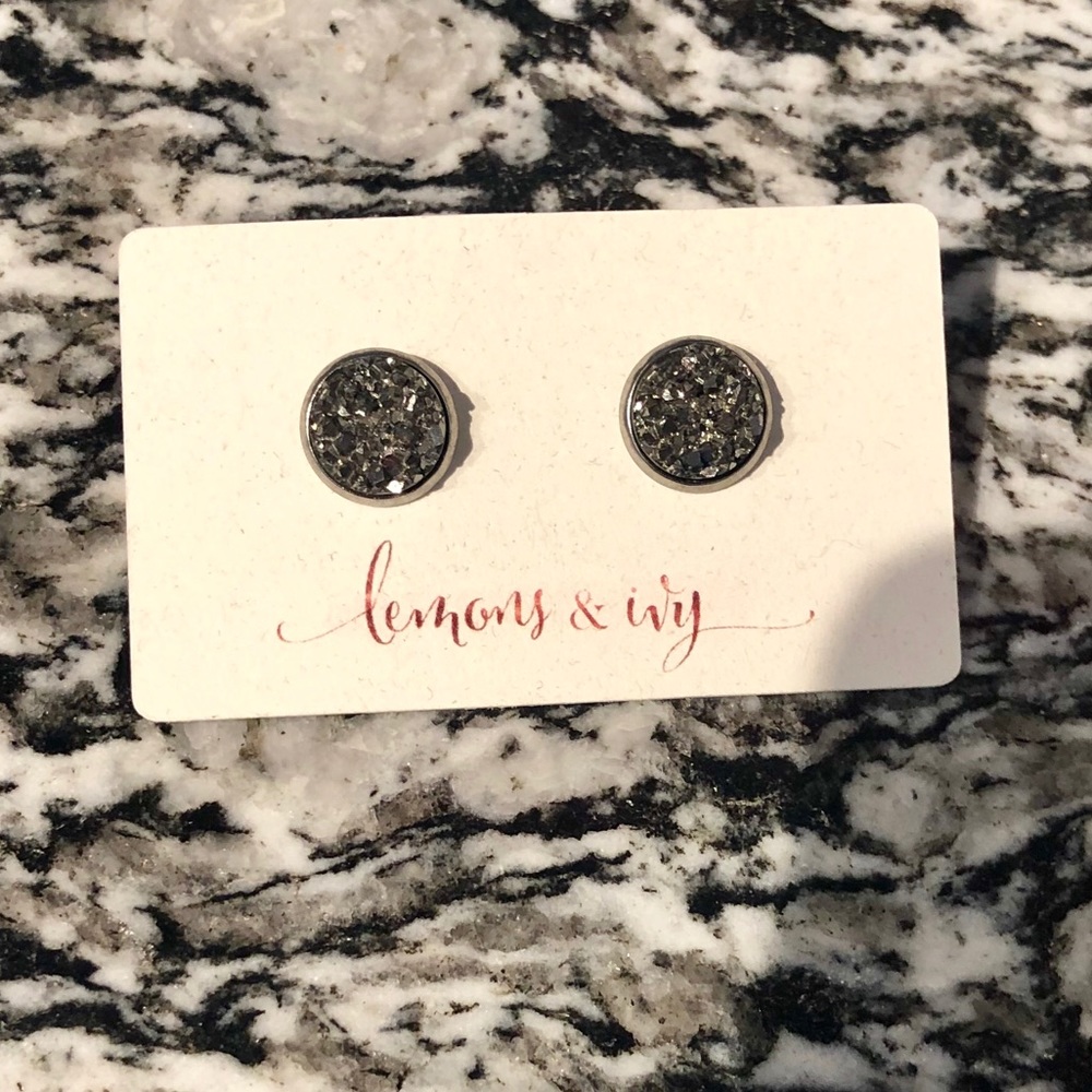 Gray and silver stud druzy earrings